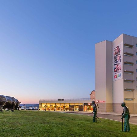 ホテル アイビス ブラガンサ エクステリア 写真